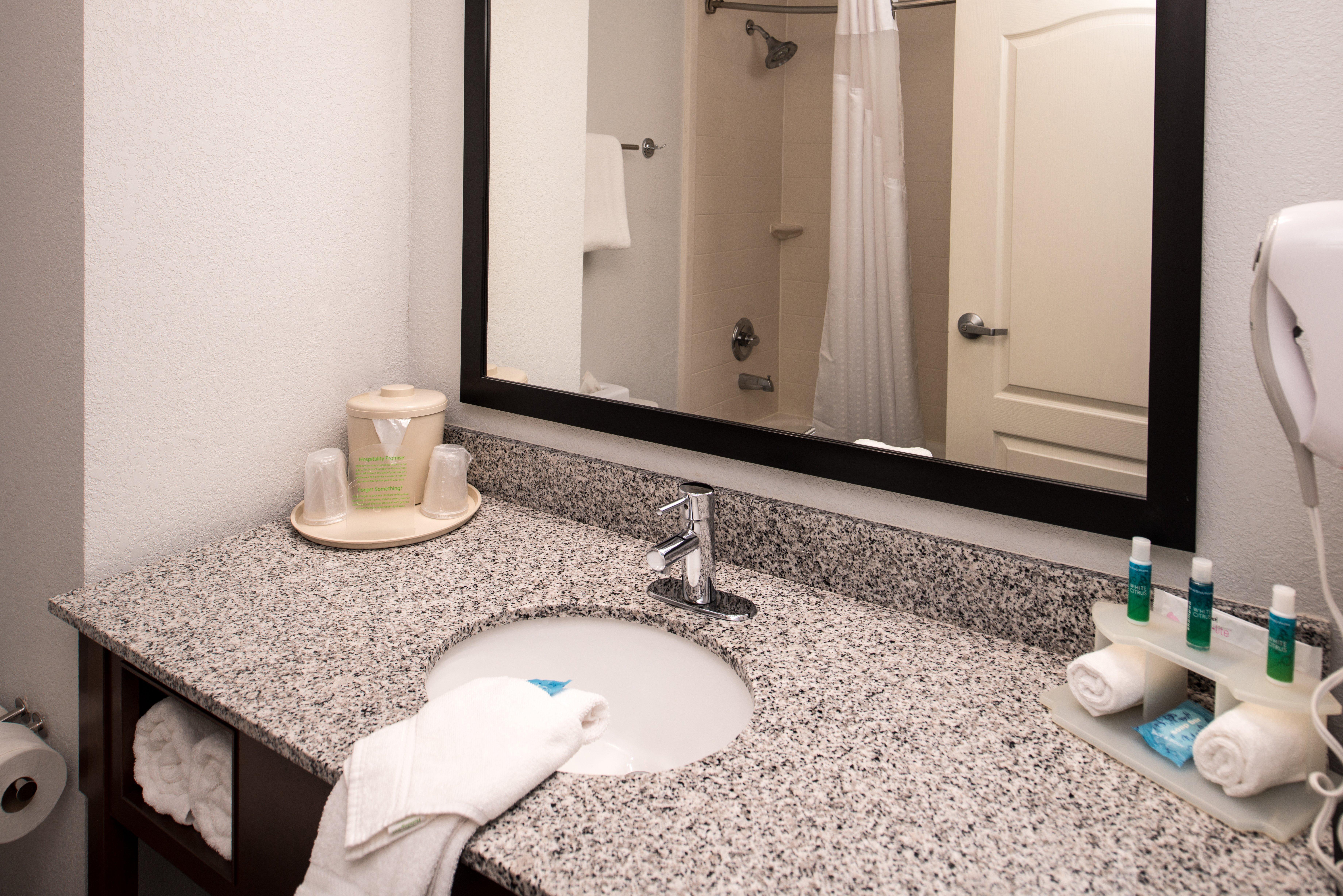 Holiday Inn Express & Suites Alamogordo Highway 54/70 By Ihg Exterior foto