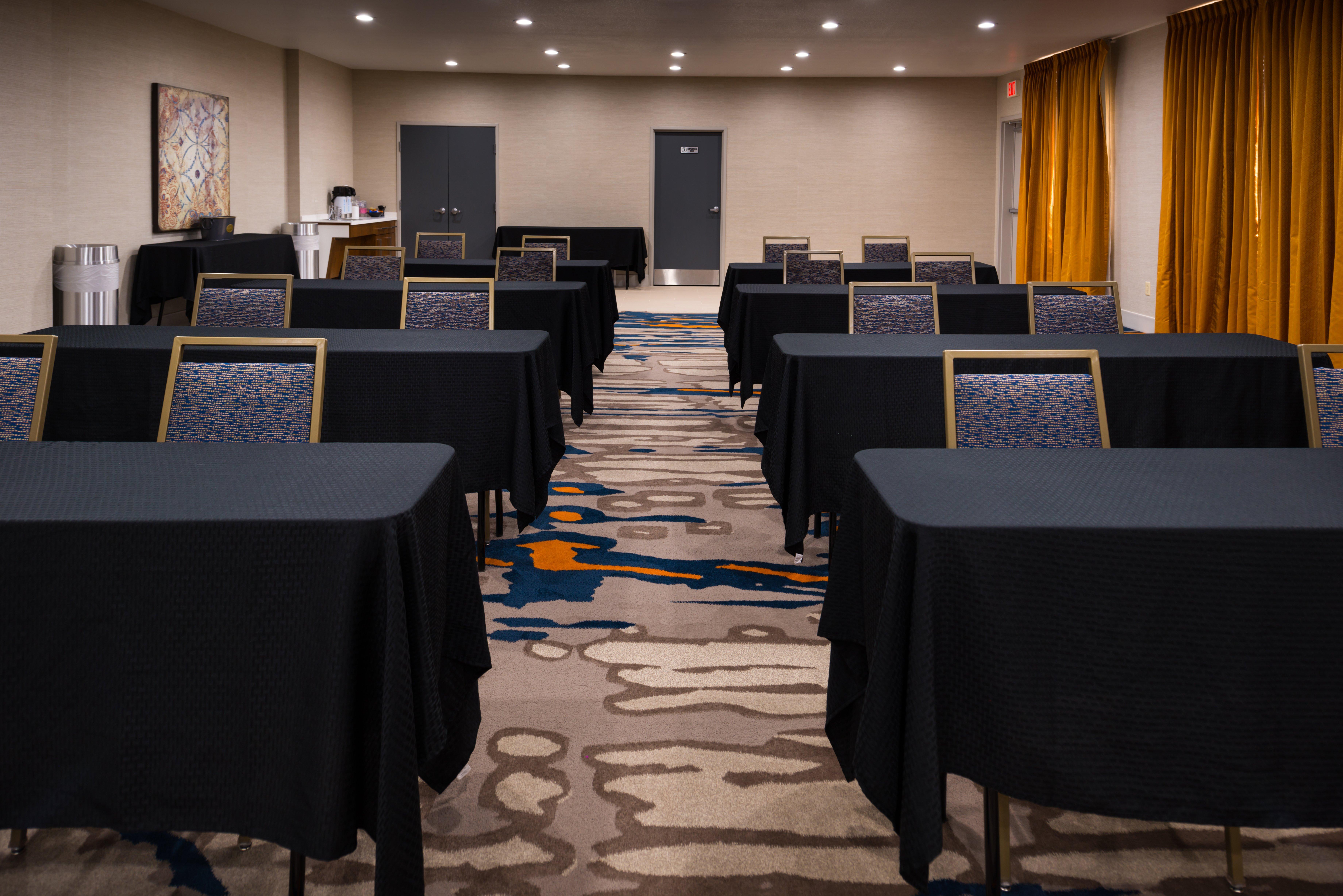 Holiday Inn Express & Suites Alamogordo Highway 54/70 By Ihg Exterior foto