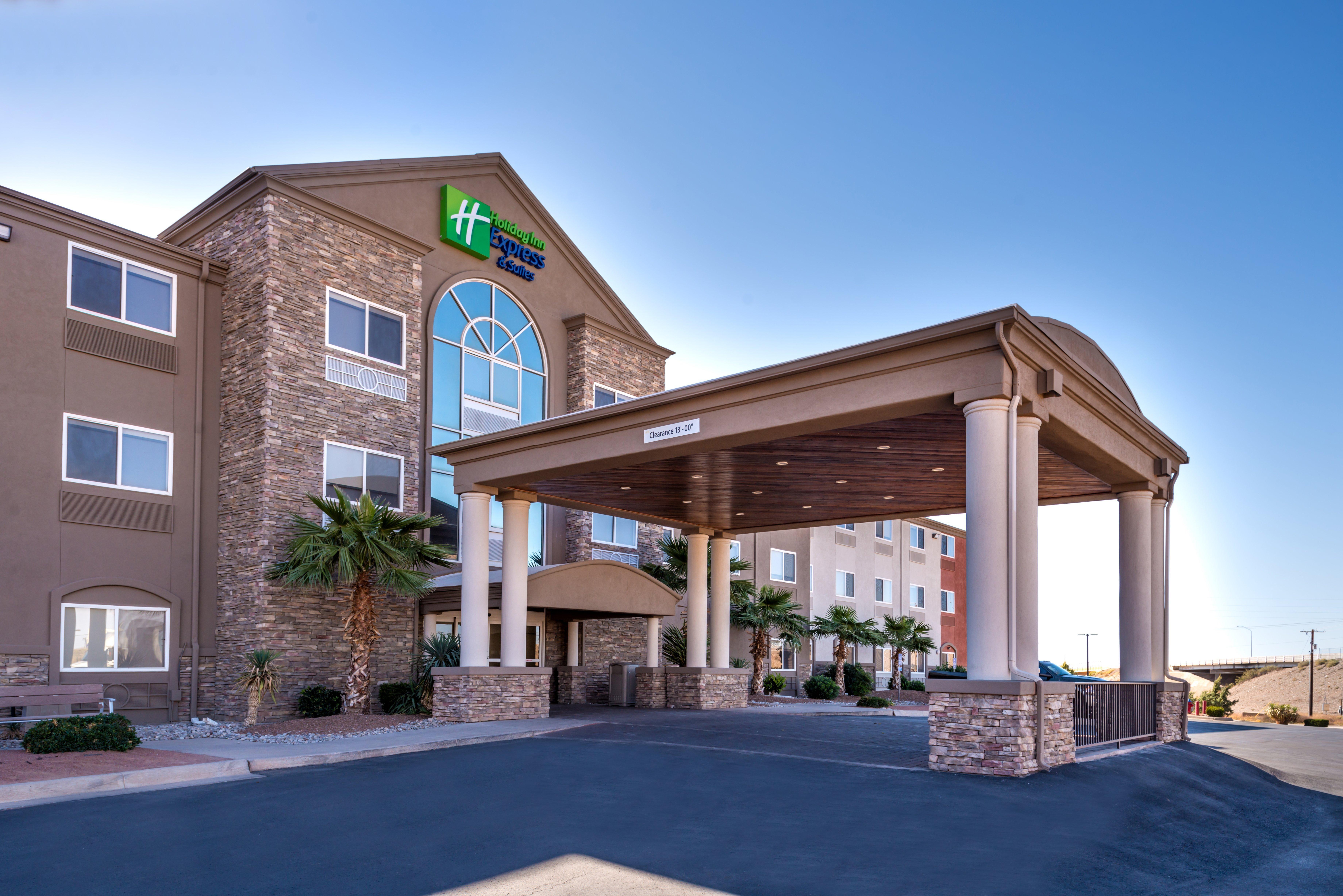 Holiday Inn Express & Suites Alamogordo Highway 54/70 By Ihg Exterior foto
