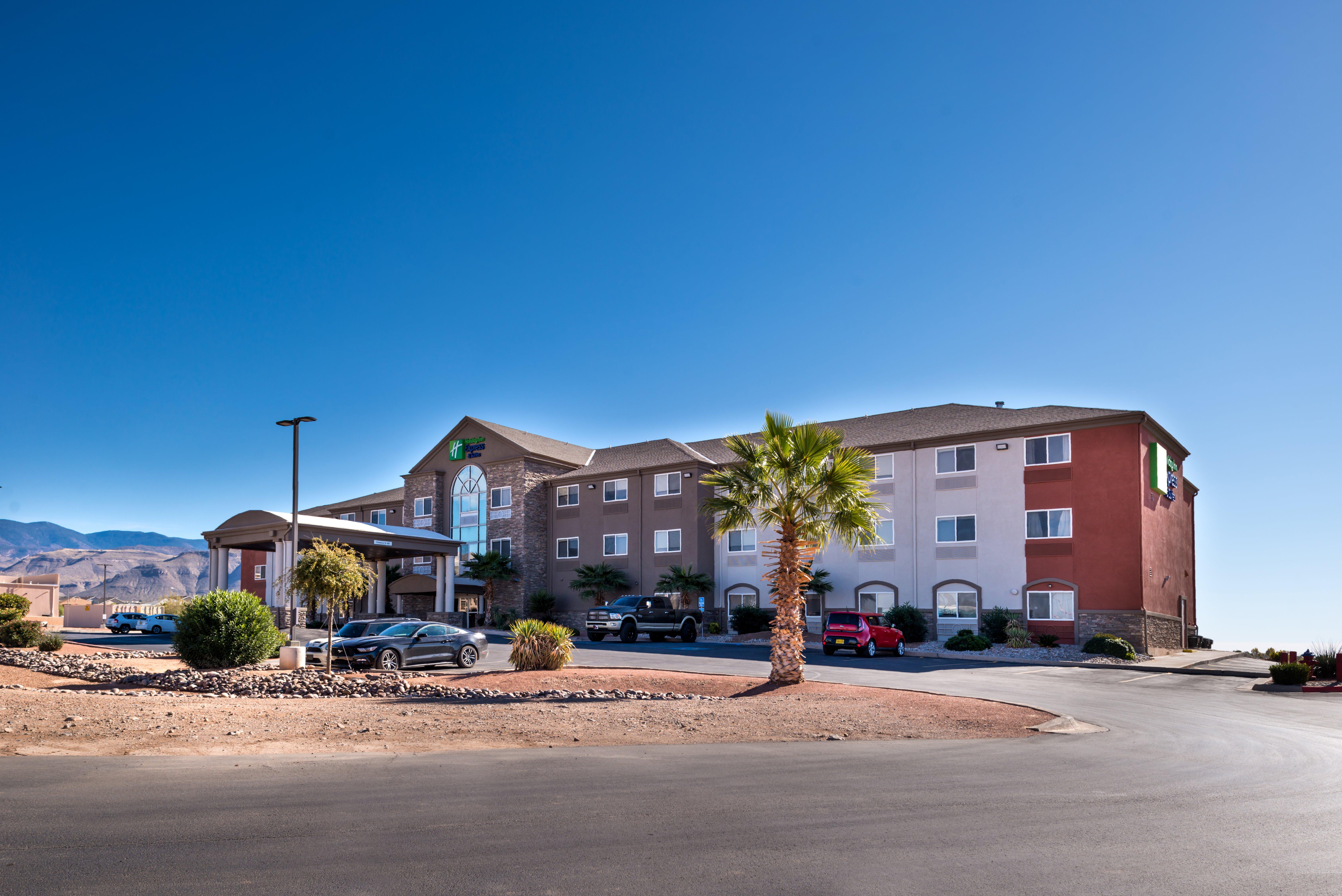 Holiday Inn Express & Suites Alamogordo Highway 54/70 By Ihg Exterior foto